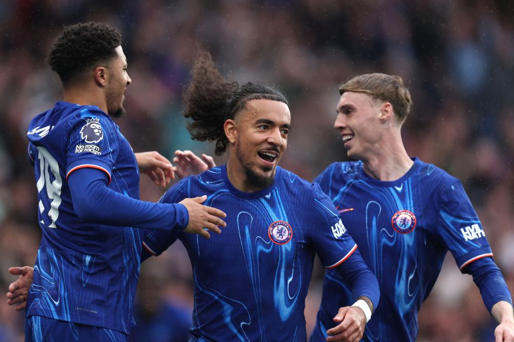 巨大的财务 巨大的财务